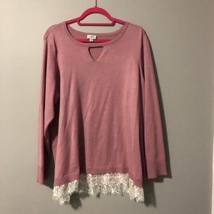 Avenue Sweater with lace underlay Size 22/24 ⚫️